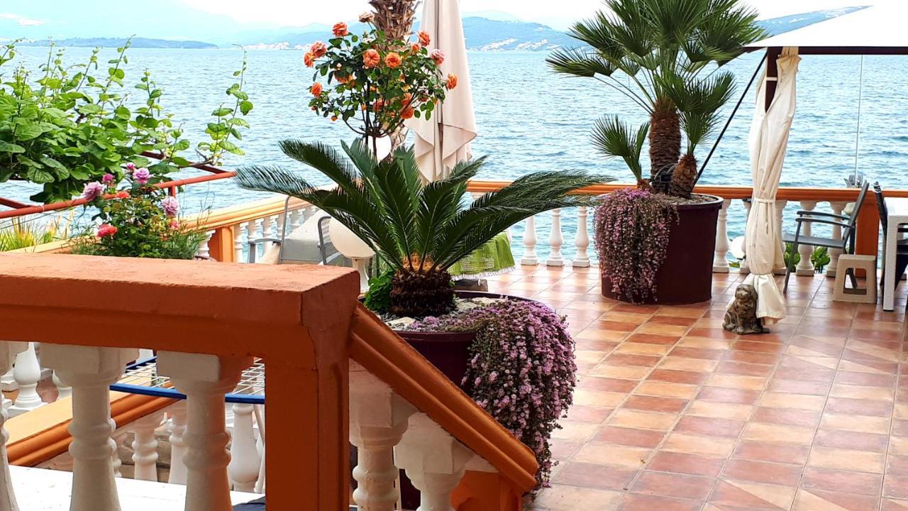 Apartmani Kalinic Bijela Exterior foto