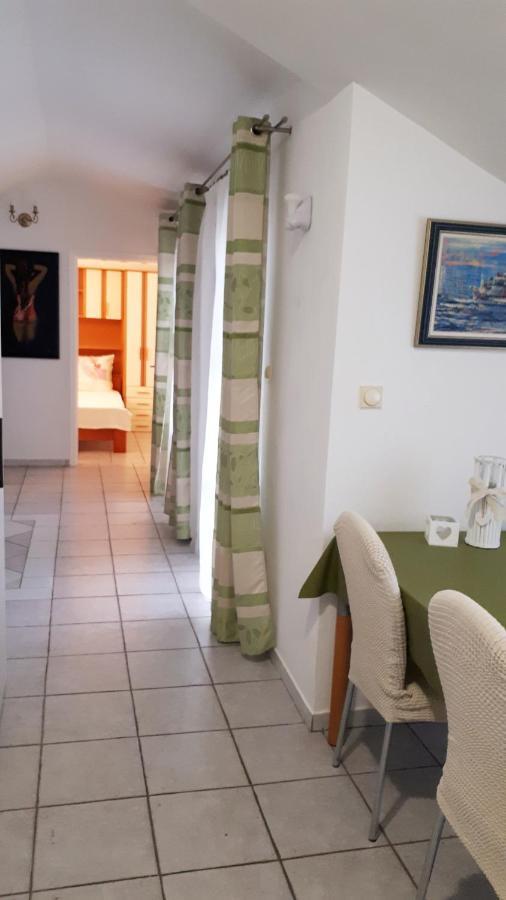 Apartmani Kalinic Bijela Zimmer foto