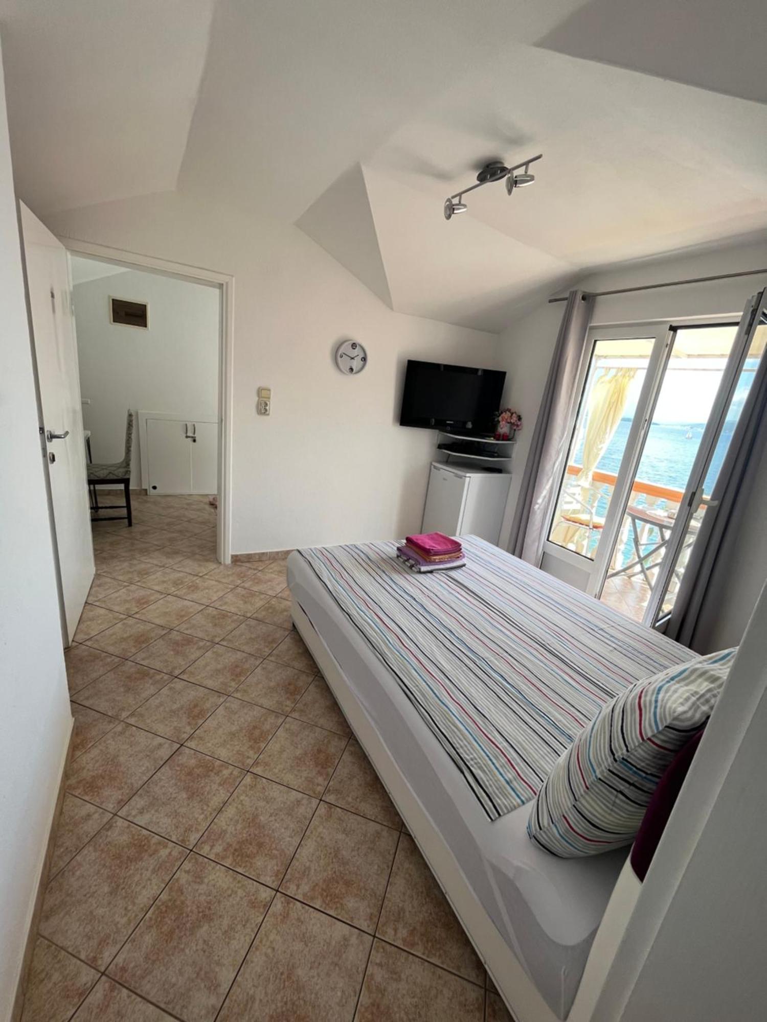 Apartmani Kalinic Bijela Exterior foto