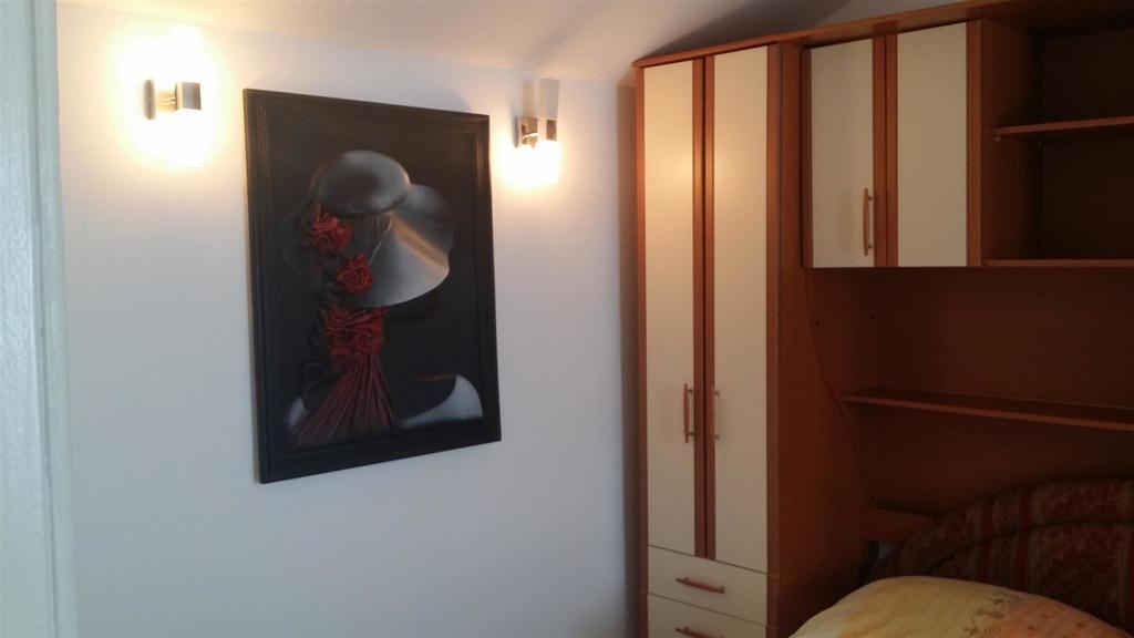 Apartmani Kalinic Bijela Exterior foto